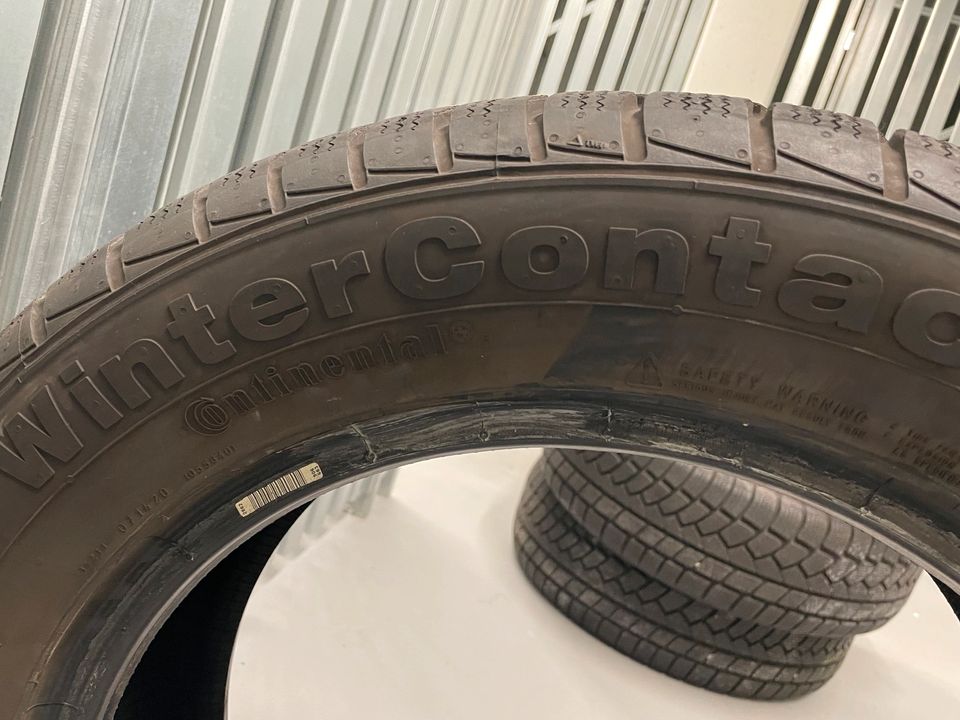 Continental winter reifen 235/60R18. in Frankfurt am Main