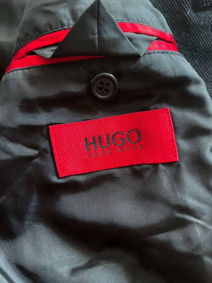 Hugo Boss Herren Mantel Größe XL/L ,094 in Berlin