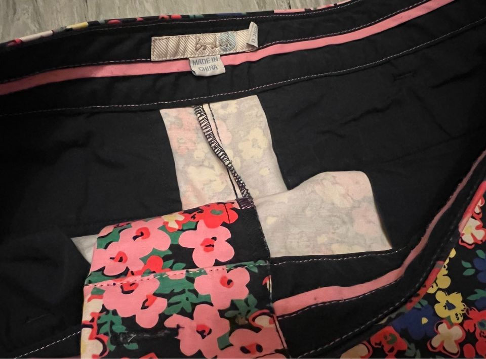 Top Zustand BODEN Bistro Shorts mit Blümchen Print UK12R 38M in Hamburg