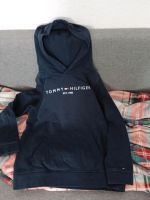 Hilfiger Hoddie Gr.164 Nordrhein-Westfalen - Olpe Vorschau