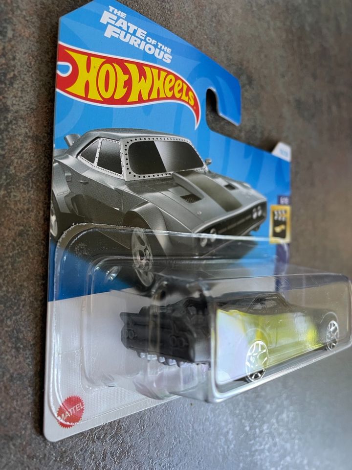 Hot Wheels Dodge Ice Charger Fast and Furious NEU OVP in Erfurt