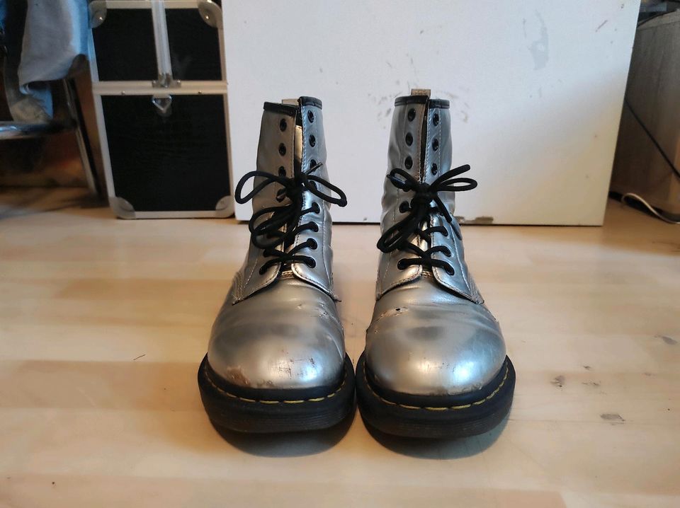 Herrenschuhe Dr.Martens Air Wair Größe 42 in Kassel