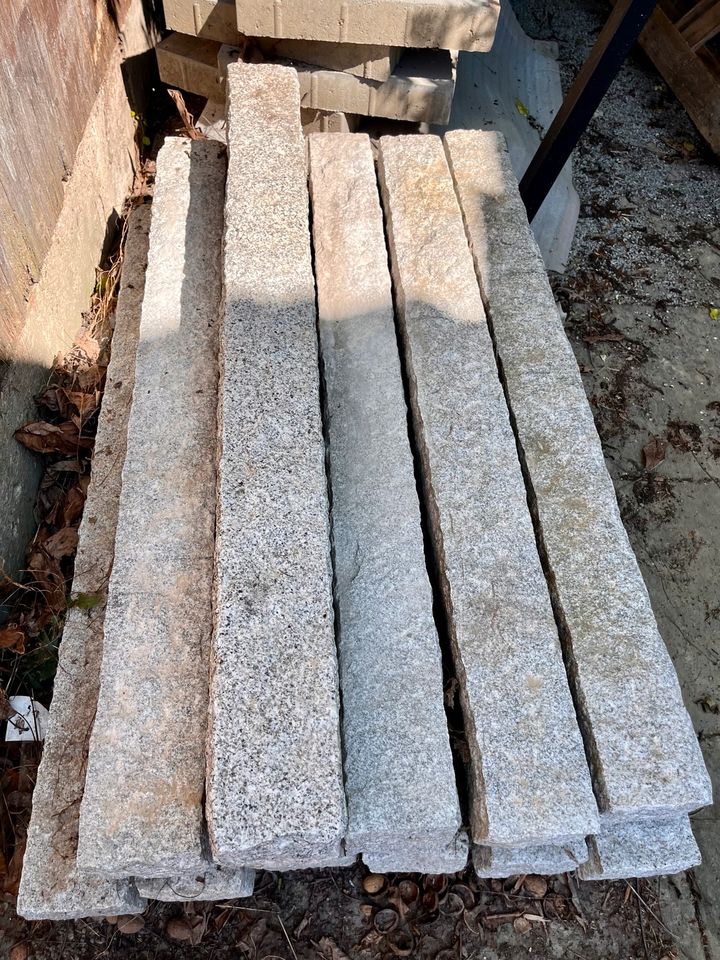 12 Granitpalisaden / Granitsteine / Steine aus Granit in Pattensen