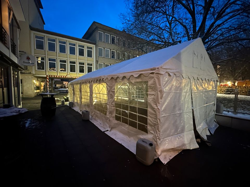 Partyzelt Kühlanhänger Hochzeit Festzelt Bankettstuhl Fotobox in Steinhagen