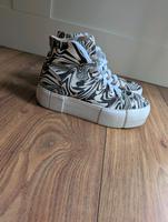 Bershka Plateau / Platform Sneaker Gr.38 Chucks Boots Turnschuhe Hannover - Ahlem-Badenstedt-Davenstedt Vorschau