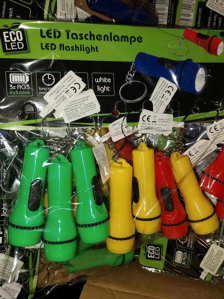 Taschenlampe NEU 12 Stk in Backnang