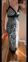Schönes Sommer Maxikleid von Heine - Gr. 34 - schwarz/weiß Hessen - Münzenberg Vorschau