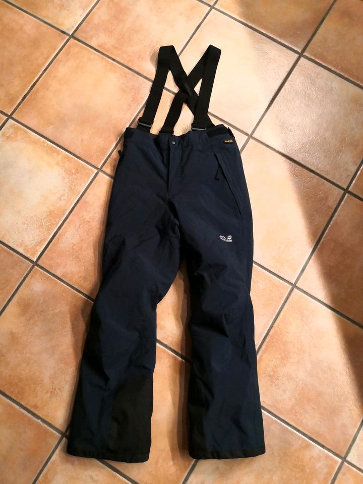 Jack Wolfskin, NEU Texapore Gr.152, Skihose, Schneehose, Latzhose in  Rheinland-Pfalz - Vettelschoß | eBay Kleinanzeigen ist jetzt Kleinanzeigen