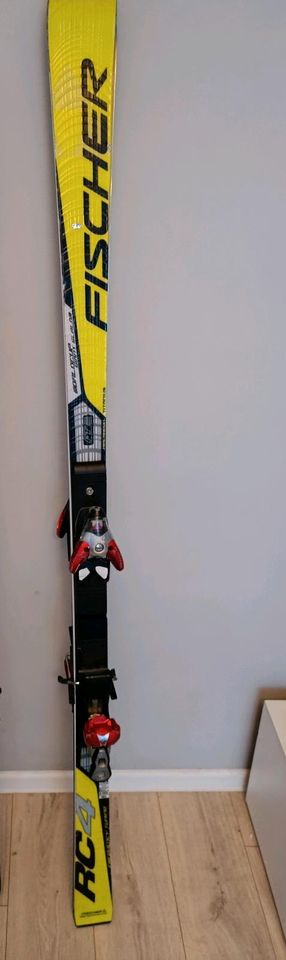 Ski Fischer RC4 180cm in Dresden