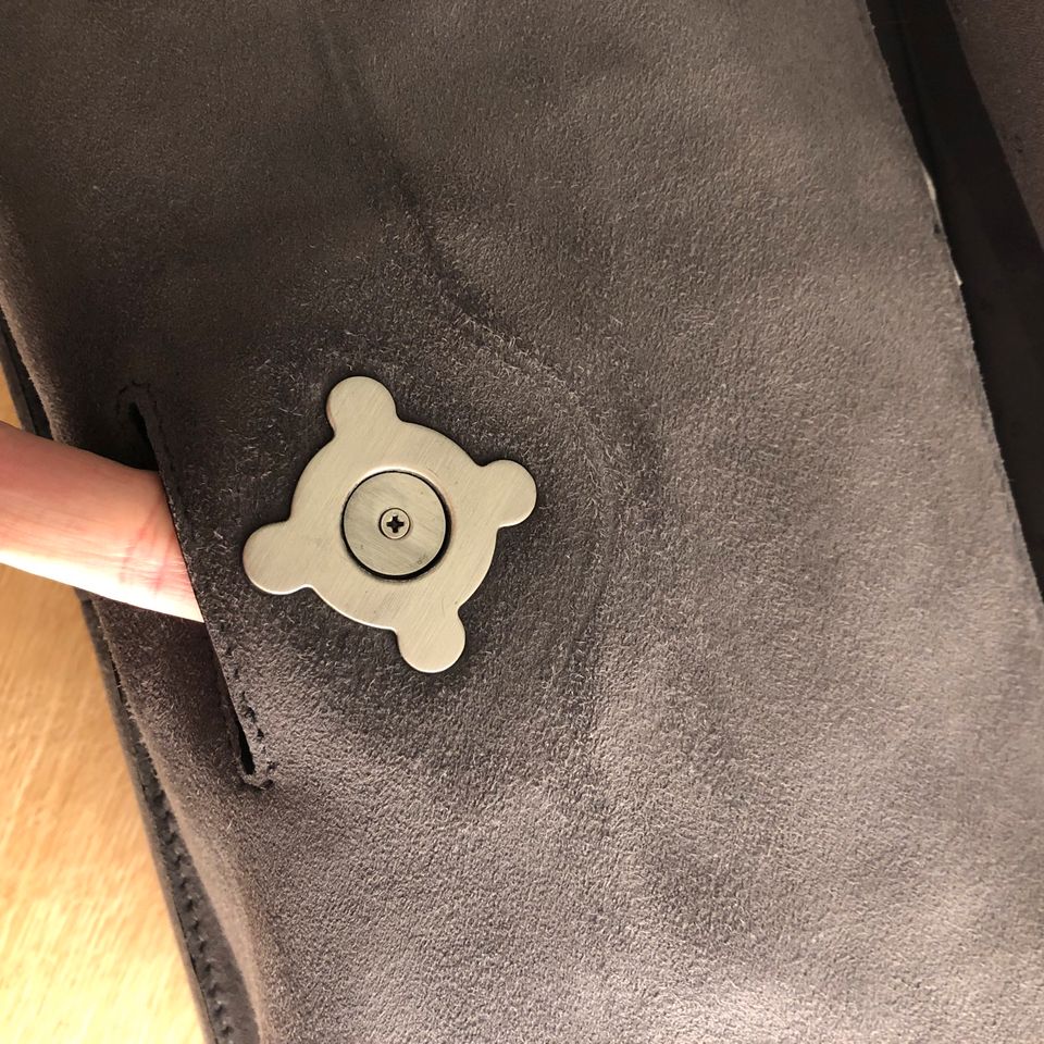 Hugo Boss Tasche Handtasche Damen NEU in Düsseldorf