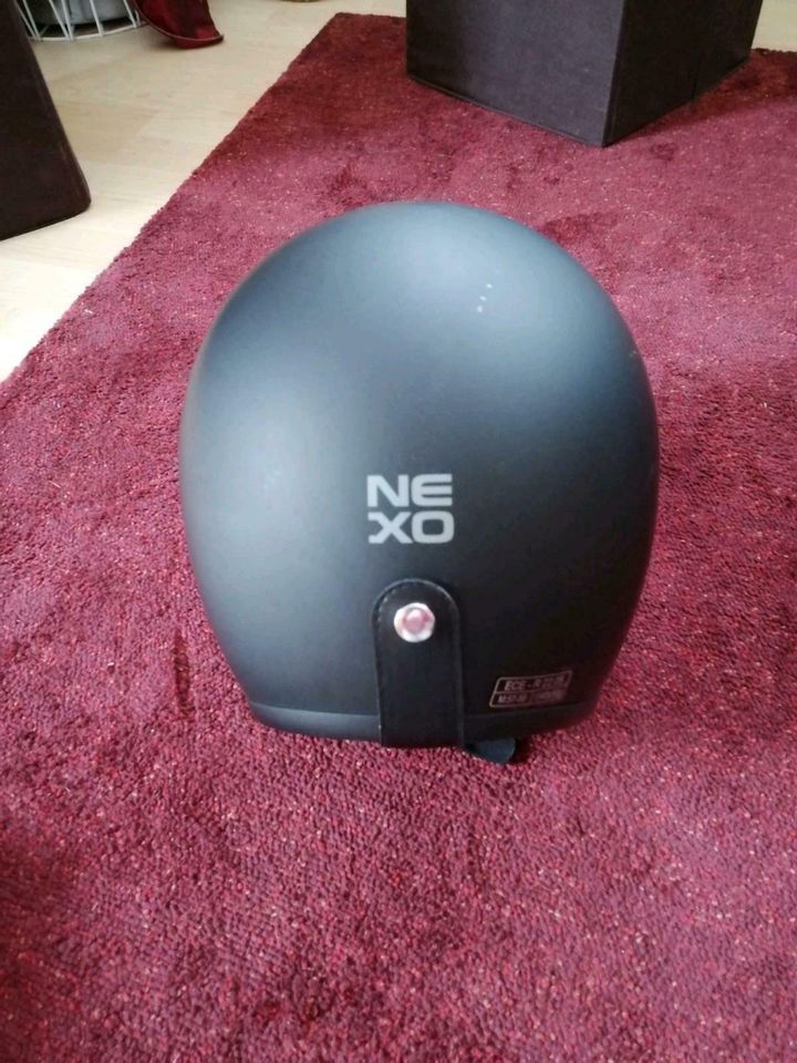 Roller-Helm Nexo in Siegburg