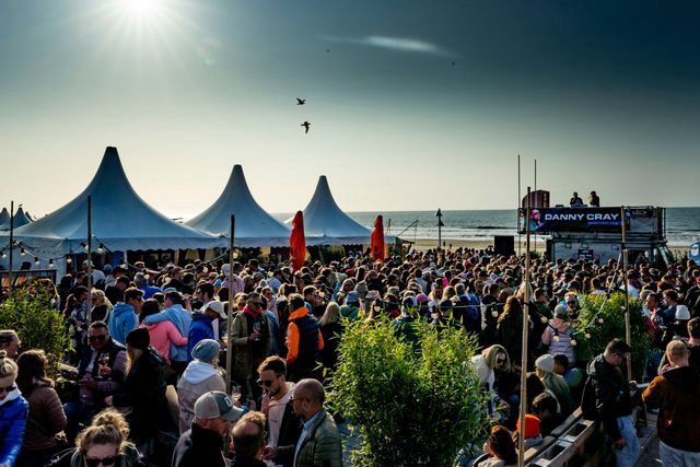 Suche zwei  Beachclub Tickets Norderney in Centrum