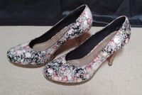 Tamaris Schuhe mit Blumenmuster auf schwarzem Grund Bayern - Thaining Vorschau