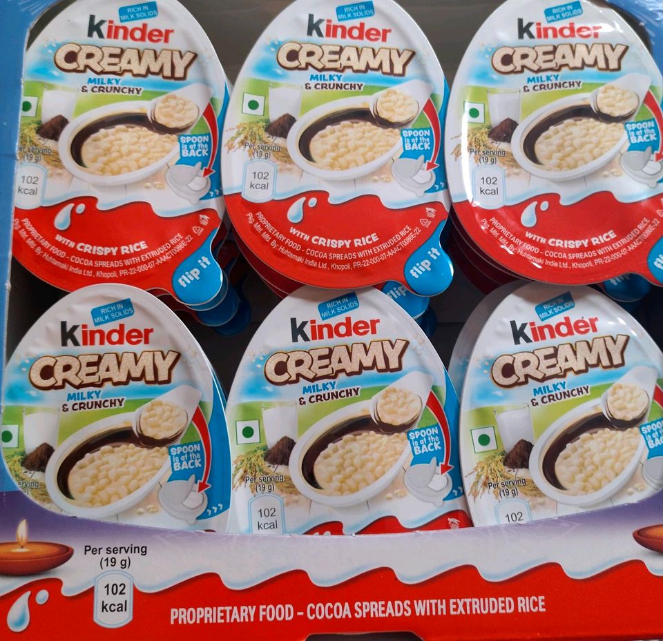 Kinder Creamy/Süßigkeiten/Snacks aus aller Welt/Schokolade in Lörrach