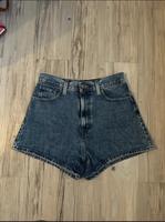 Levis Mom Shorts High Waisted Gr. 29 Nordrhein-Westfalen - Wilnsdorf Vorschau