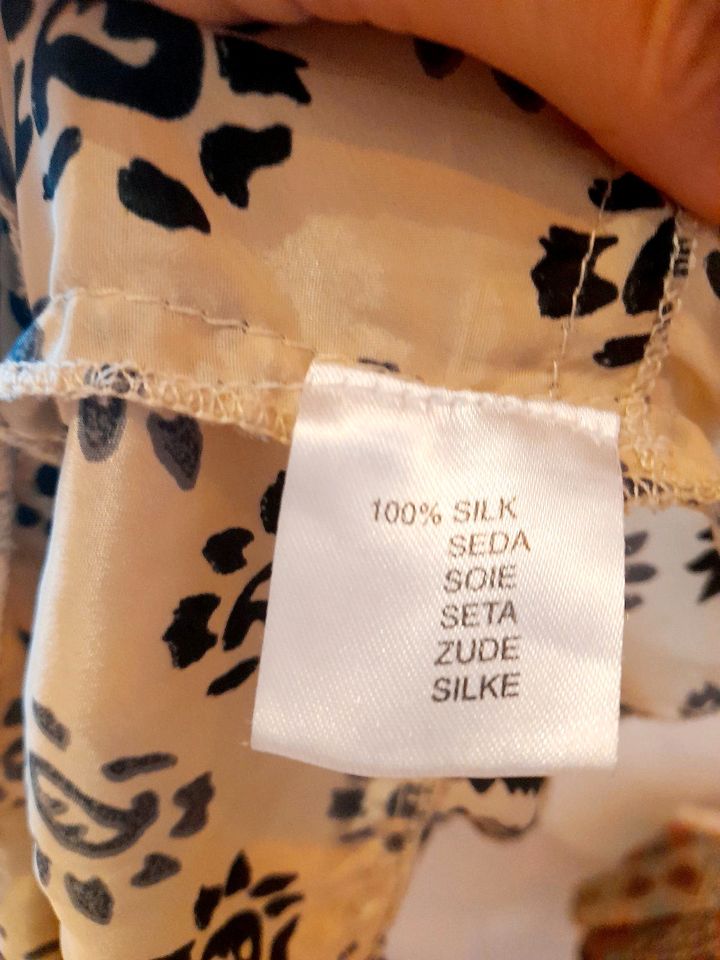 Langes wunderschönes Sommerkleid aus 100% Seide in Stuttgart