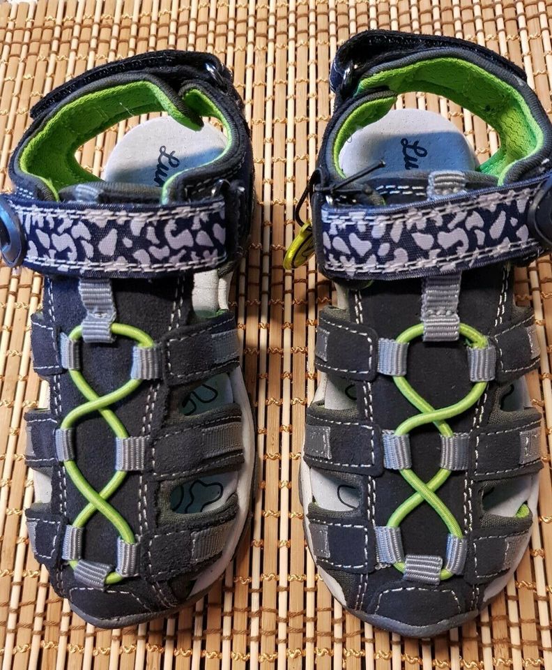 LURCHI SANDALEN Gr.29 NEU in Karlsbad