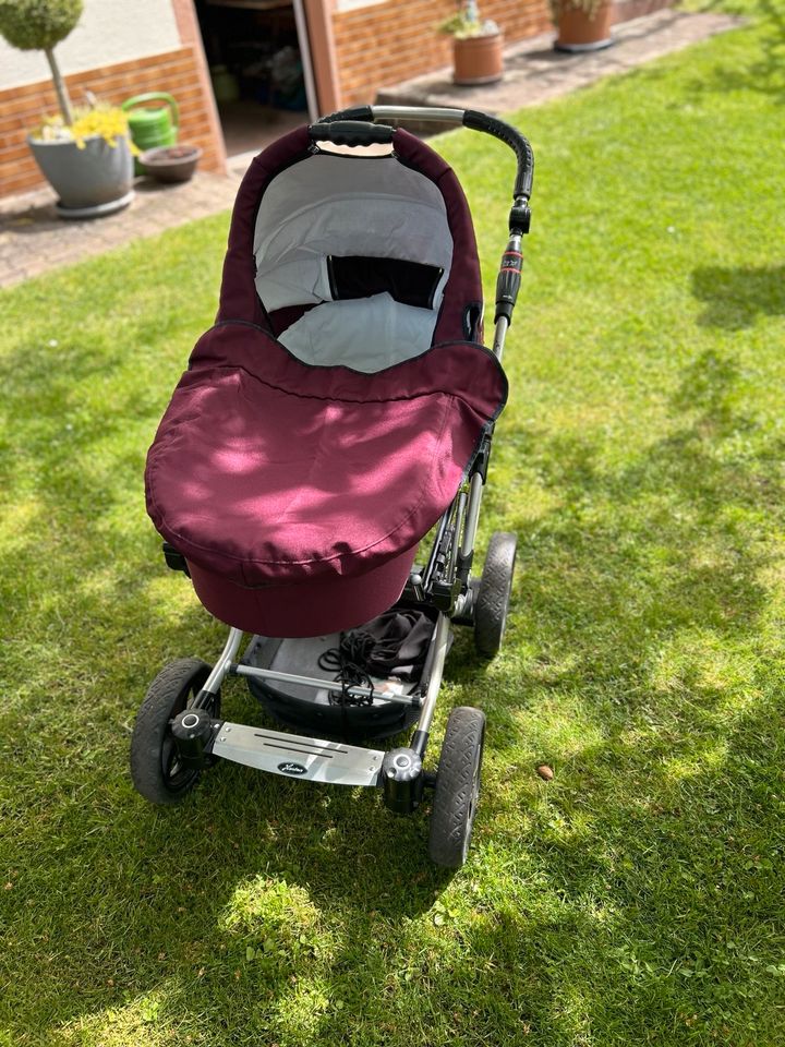 Buggy / Kinderwagen in Gries