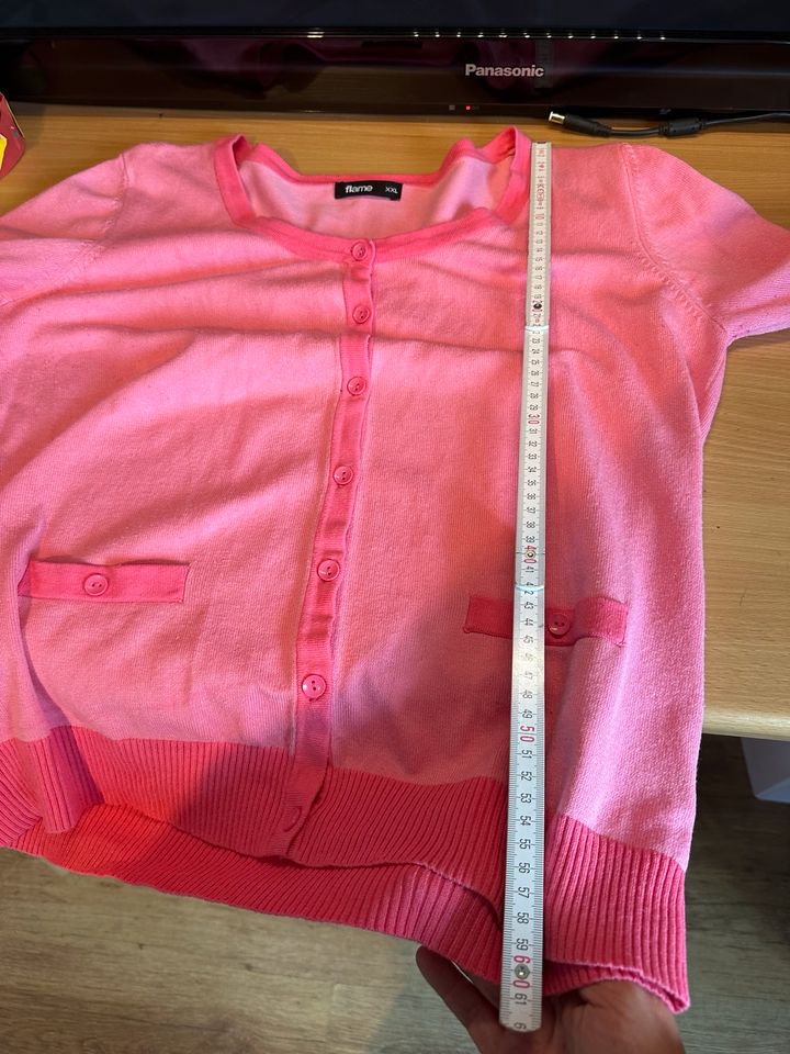 Tolle Strickjacke in Pink /rosa Größe 44/46 in Bremen