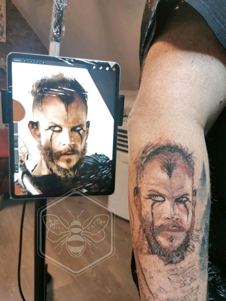 realistic Tattoos - Portrait Tattoo in Brunsmark