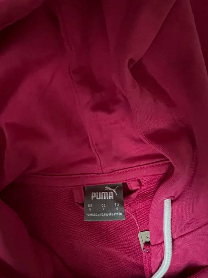 Puma Sweatjacke Größe S Neu in Nürnberg (Mittelfr)