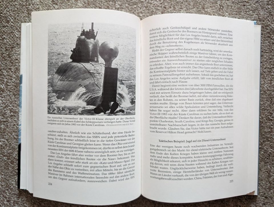 Top+Buch+Atom U-Boot+Tom Clancy+Militär+ zahlreiche Fotos+ in Halbe