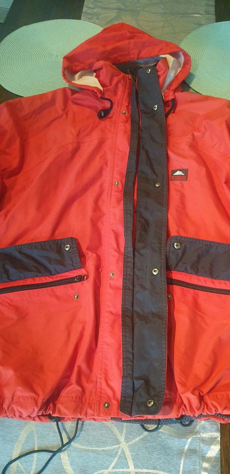 Mc Kinley Stadionjacke Bayer Leverkusen Herrrenjacke Jacke in Langenfeld