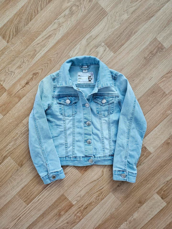 Jeans Jacke Gr. 128 in Berlin