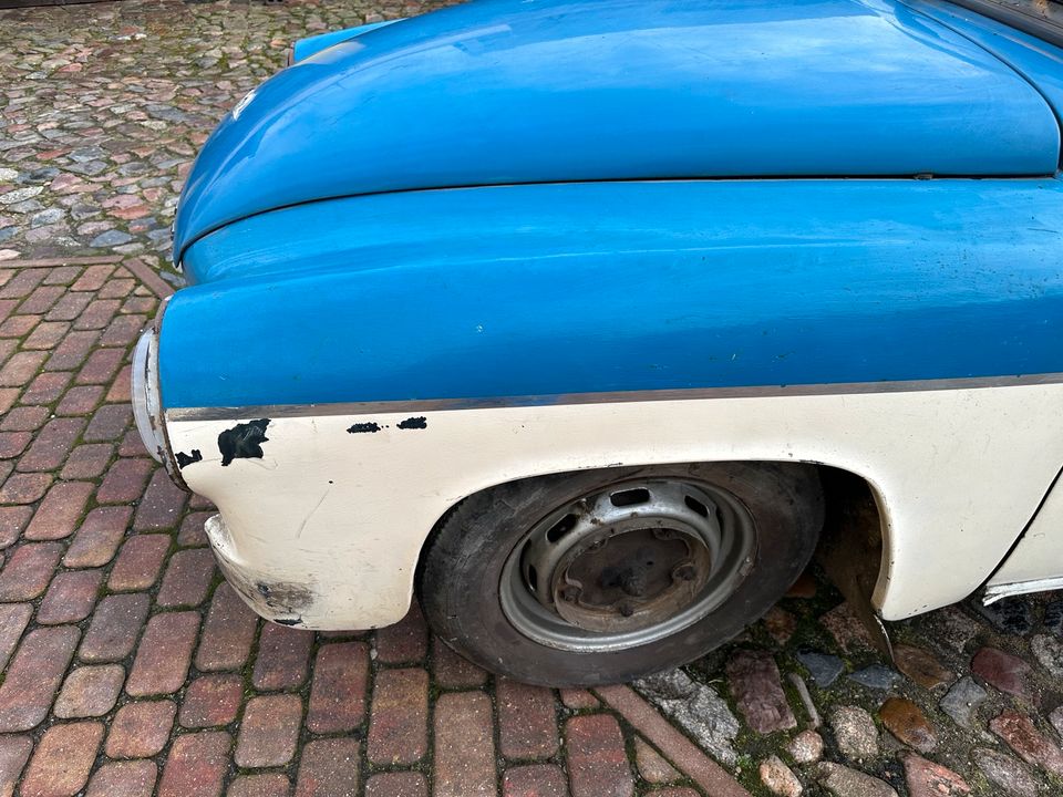 Wartburg 312 deLuxe Ersatzkarosse auf 311 Fahrgestell in Hoppegarten