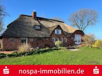 Landschaftstypisches Reetdachanwesen mit sofort verfügbarer Einliegerwohnung auf großem Grundstück Nordfriesland - Witzwort Vorschau