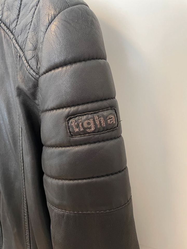 Tigha Herren Lederjacke Schwarz in der Größe M in Karlsruhe