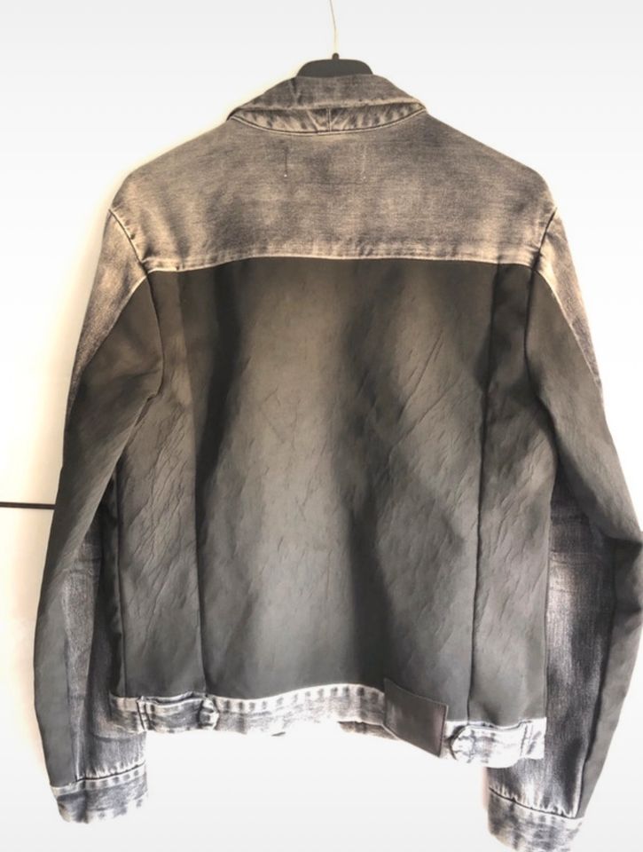 Org.Calvin Klein Jeansjacke in gr.L in Düsseldorf