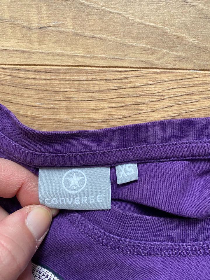 Converse T-Shirt Lila Gr. XS in Varel