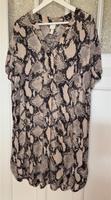 H&M Tunika Blusenkleid Gr.L Tunikakleid Phyton- Motiv Rostock - Stadtmitte Vorschau