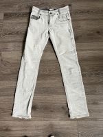 Burberry Jeans Gr. 158, grau, super Zustand! Nordrhein-Westfalen - Brakel Vorschau