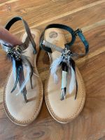 Leder Sandalen NEU mit Zierstein & Federn, Gr 39 Nordrhein-Westfalen - Neuss Vorschau