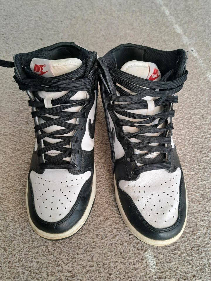 Nike panda dunk high in Schwerin