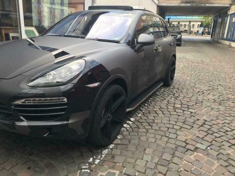 Porsche Cayenne Bj. 10-17 Trittbretter "Raptor" in München