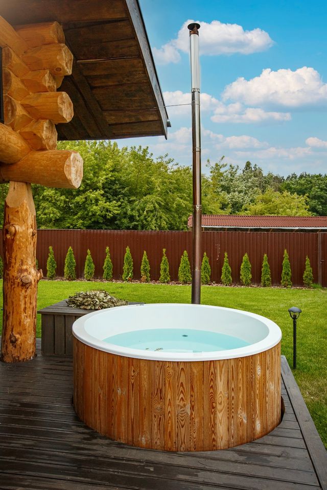 ❄️ Hot Tub Classic kaufen Jacuzzi Whirlpool Massagebad ❄️ in Rüthen