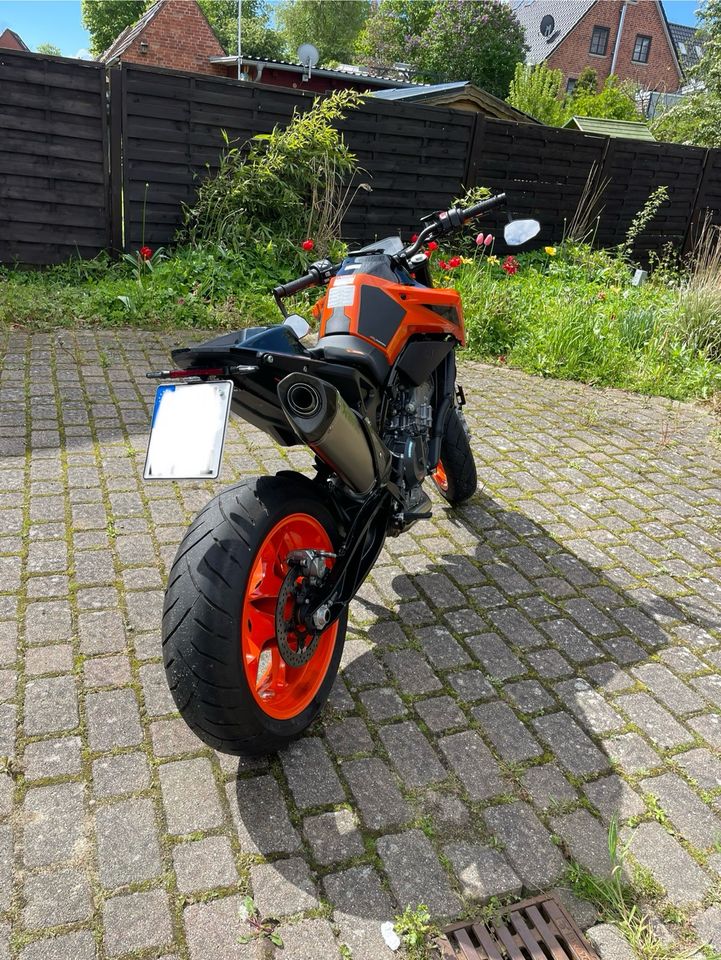 KTM 790 Duke Akrapovic + viel Zubehör in Heiligenhafen 