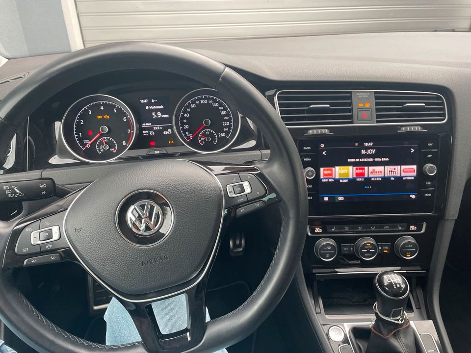 Golf 7 Highline IQ Drive 1,5 TSI ACT in Edemissen