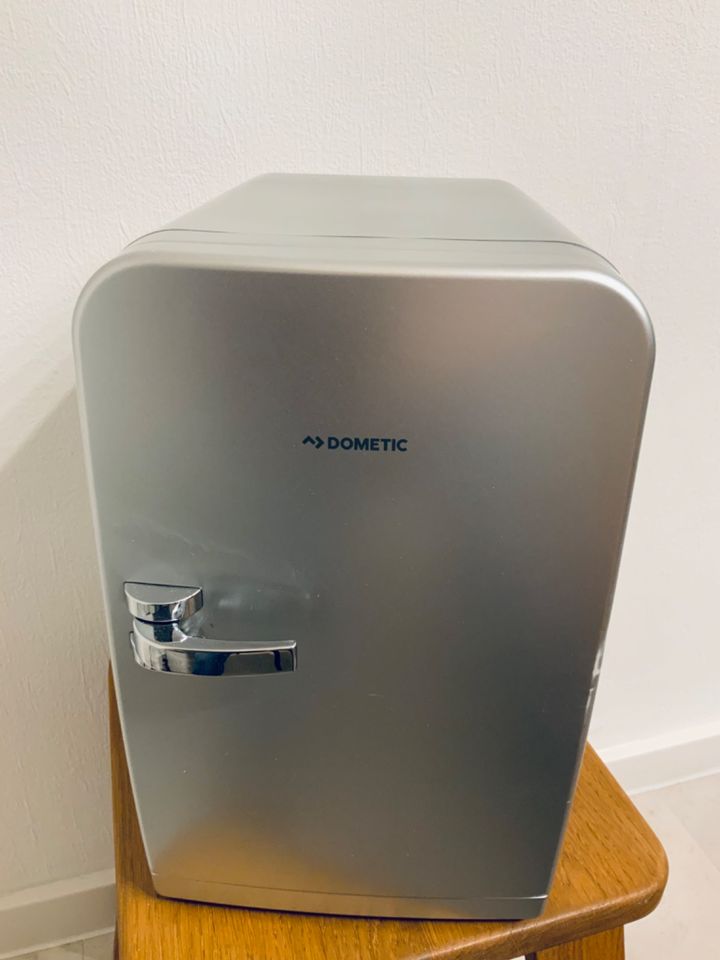 Dometic WAECO, Mini-Kühlschrank, Model MF 5M, 12/230 V, 5 Liter, in Solingen