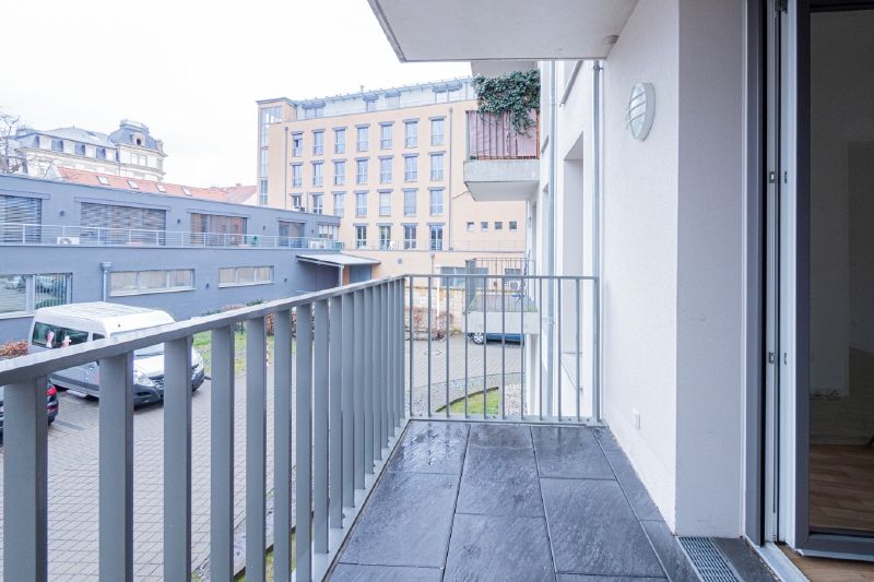 Komfortable Seniorenwohnung mit Balkon, EBK und Fußbodenheizung. in Dresden