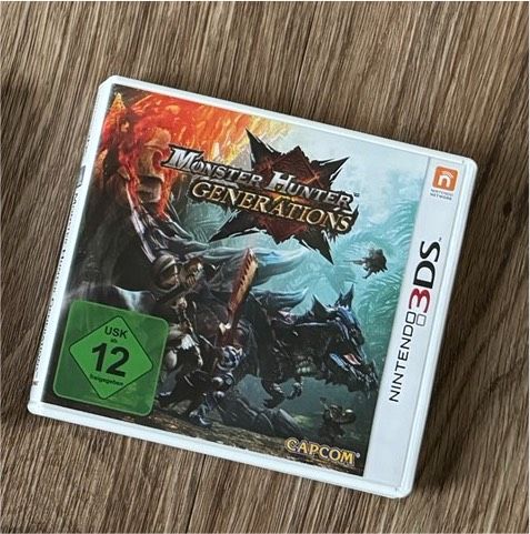 New Nintendo 3DS XL-Monster Hunter 4 Ultimate Edition in Jena