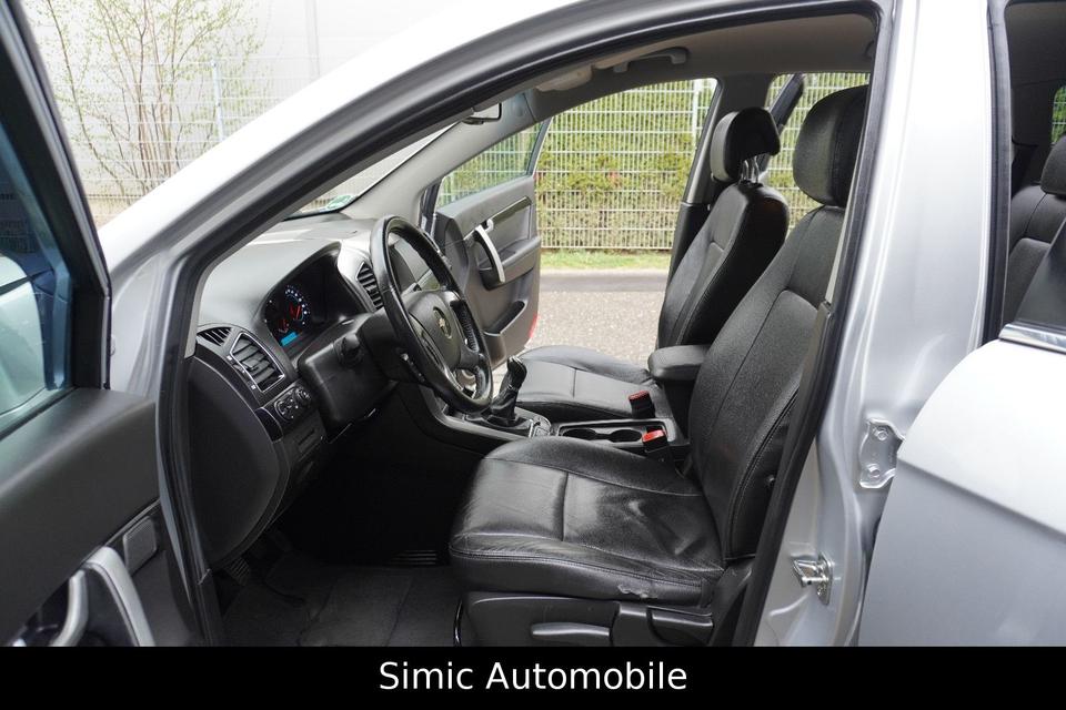 Chevrolet Captiva 2.2 D LT+ LEDER+NAVI+KAMERA+7Sitze+70Tkm in Owen