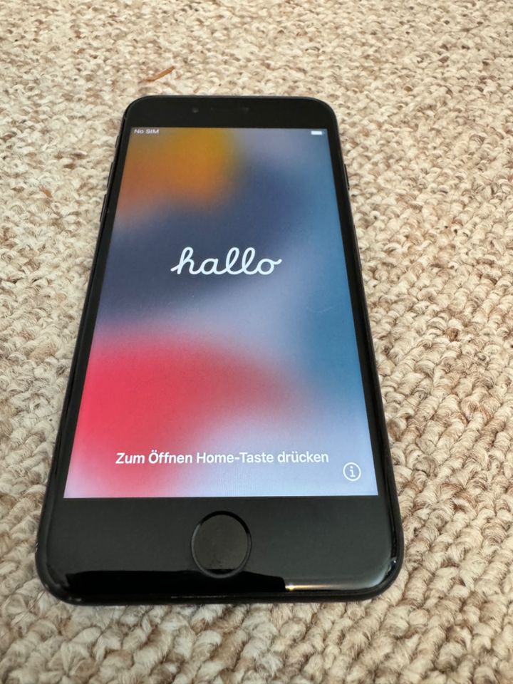 iPhone 7 schwarz 32 GB gepflegter Zustand in Bergisch Gladbach