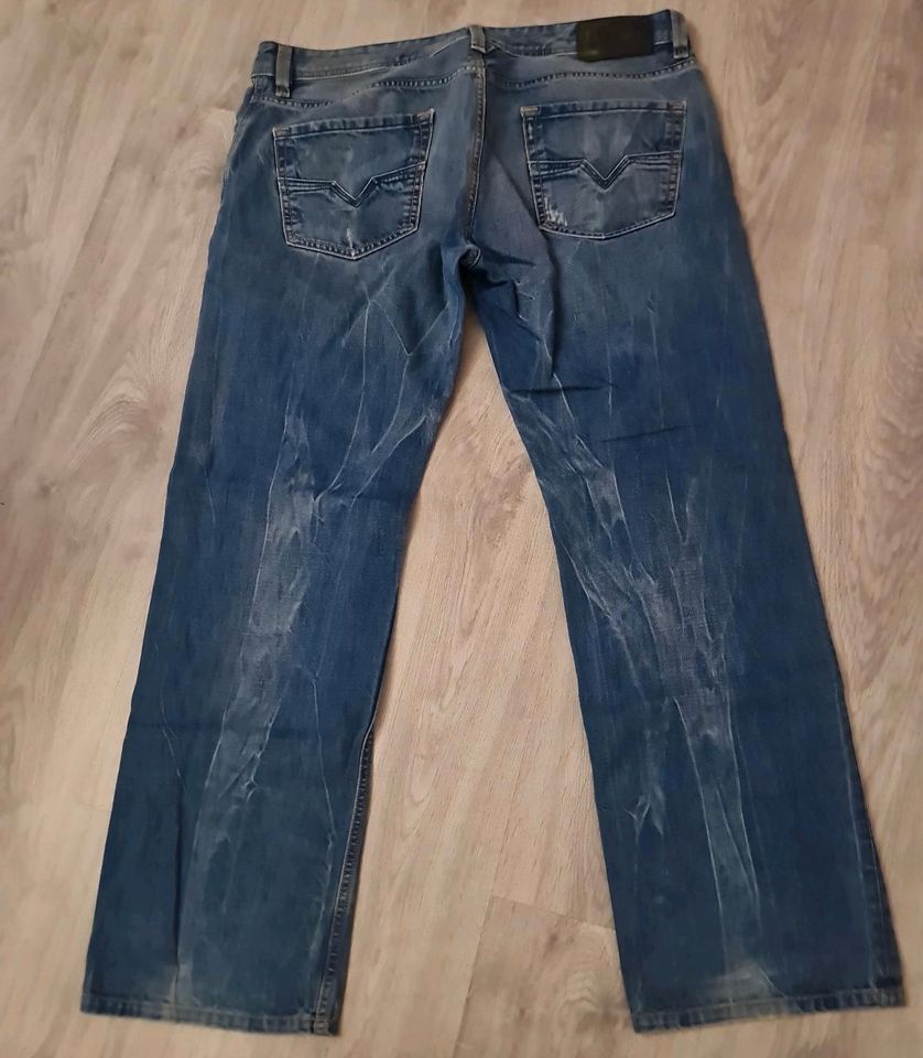 Diesel Herrenjeans 34/30 in Bad Salzuflen