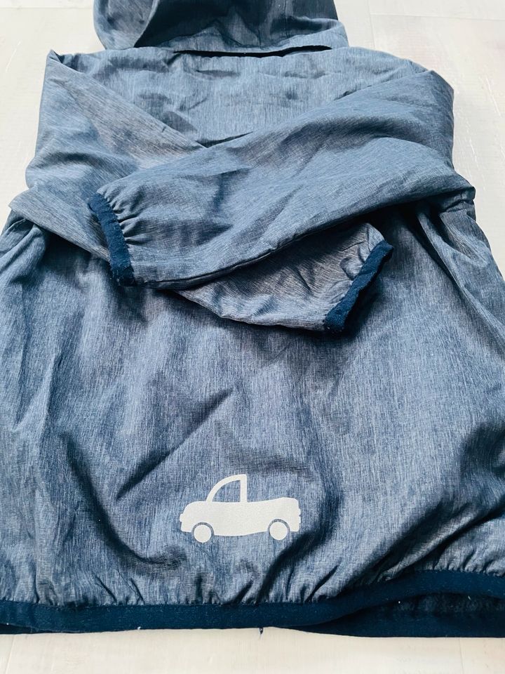 Topomini Jacke Regenjacke Übergang Gr. 86 gefüttert Auto in Halle