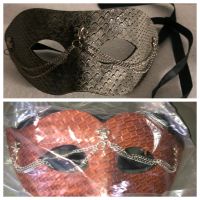 Venezianische Maske neu aus Kunstleder biegsam mit Schmuck-Ketten Nordrhein-Westfalen - Neuss Vorschau