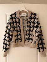 Closed Hahnentritt Strickjacke S Neuhausen-Nymphenburg - Neuhausen Vorschau